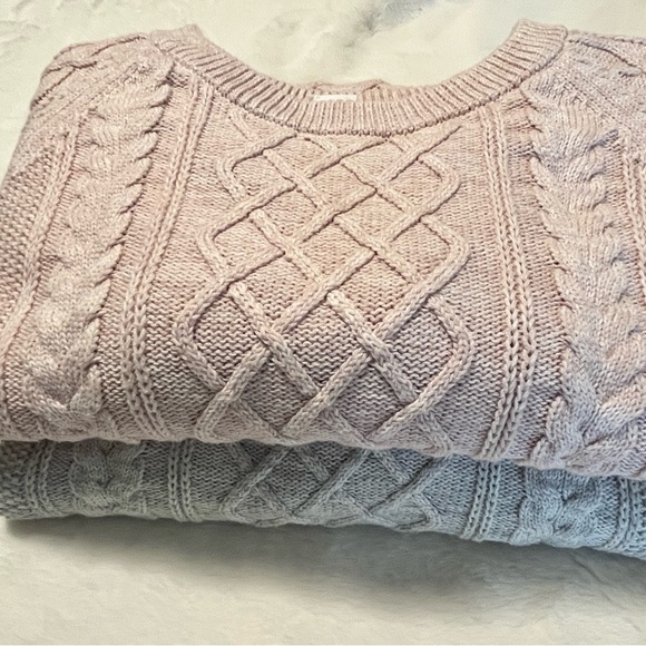 GAP Sweaters - GAP bundle (2) cable knit sweaters
